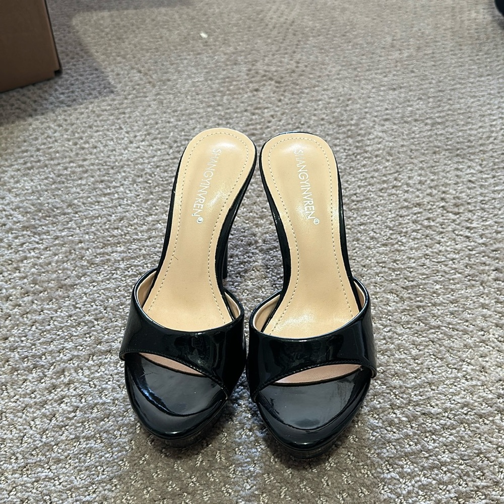 SHINY black Heels size 35 high 12cm NEW
